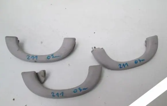 Mercedes-Benz E W211 Front interior roof grab handle