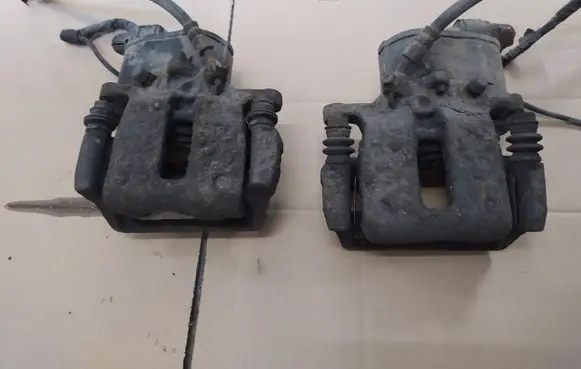 Ford Mondeo MK IV Rear brake caliper