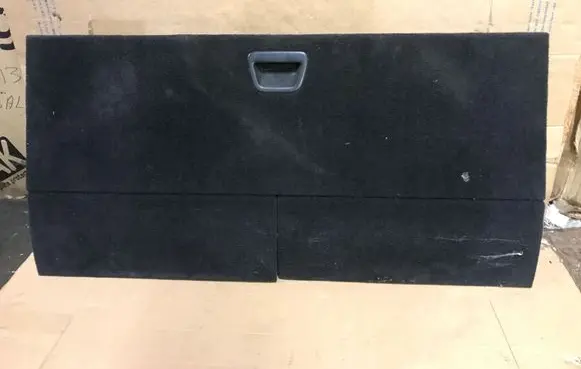Trunk/boot floor carpet liner