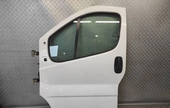 Opel Vivaro Front door DRZWILEWE OPELVIVAROA TWOJEAUTOWYSZKOW