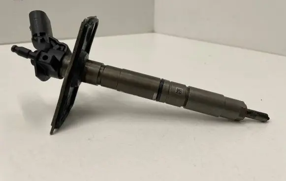 Audi A4 S4 B7 8E 8H Fuel injector 059130277BD 0445115079 11053002954