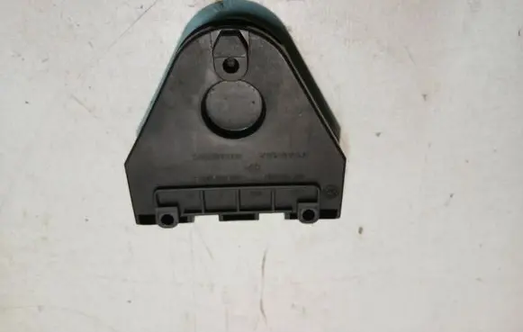 Audi A4 S4 B5 8D Hazard Warning Triangle Mounting Bracket 4B5860285C 4D0860285B 4D0860255C