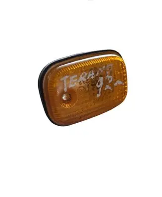 Nissan Terrano Front fender indicator light 013529