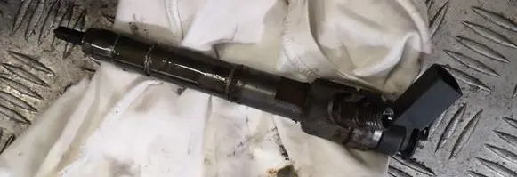 Mercedes-Benz B W245 Fuel injector a6400700787