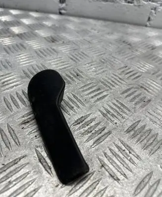 Volkswagen Golf IV Engine bonnet (hood) release handle 1j1823533