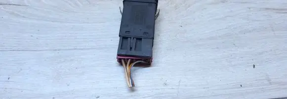 Volkswagen Golf IV Hazard light switch 1J0953235B 1J0953235 1J0959231E
