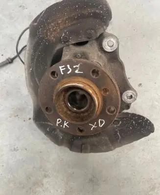 BMW 4 F32 F33 Front wheel hub 198788