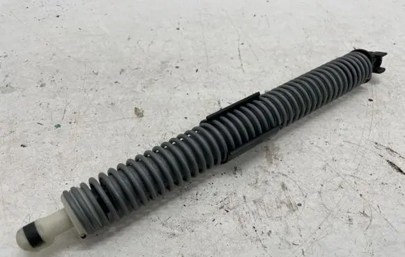 BMW 5 G30 G31 Tailgate/trunk strut/damper 7366403