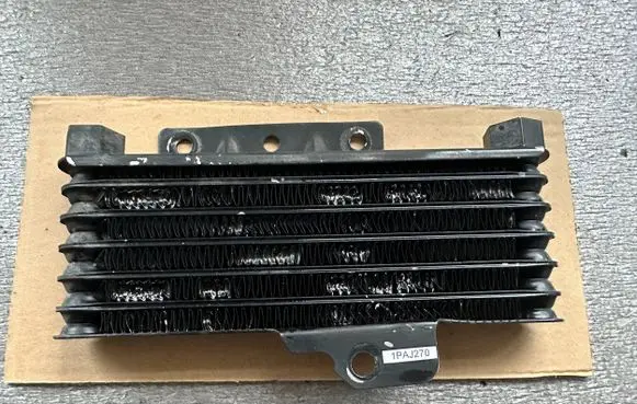 Mitsubishi Pajero Engine oil radiator MB033476