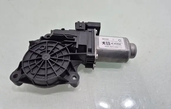 Front door window regulator motor