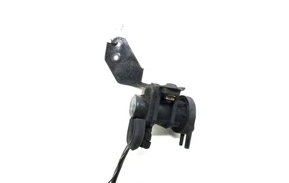 Mercedes-Benz C W202 Turbo solenoid valve A0005450327