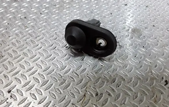 Toyota Auris 150 Rear door sensor 