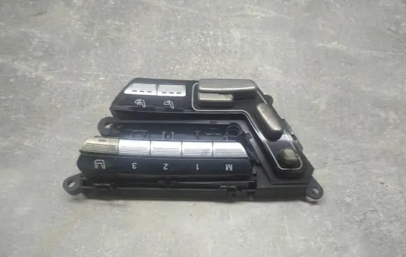 Mercedes-Benz S W221 Seat memory switch A2218707651