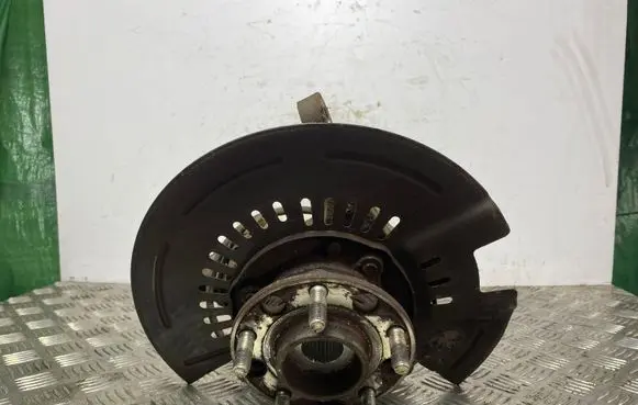 KIA Sorento Front wheel hub