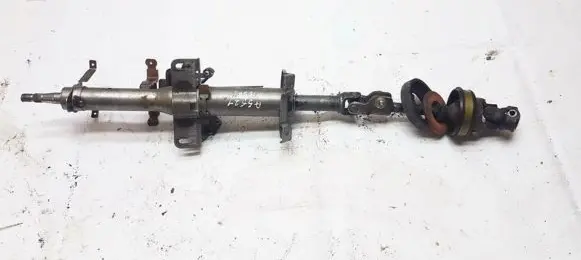 Nissan Almera N16 Steering wheel axle