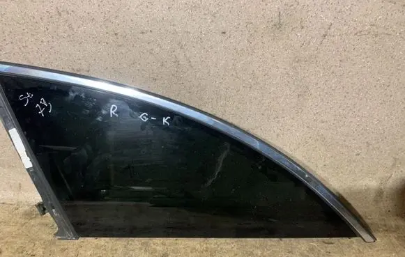 Mercedes-Benz R W251 Rear side window A2516740127