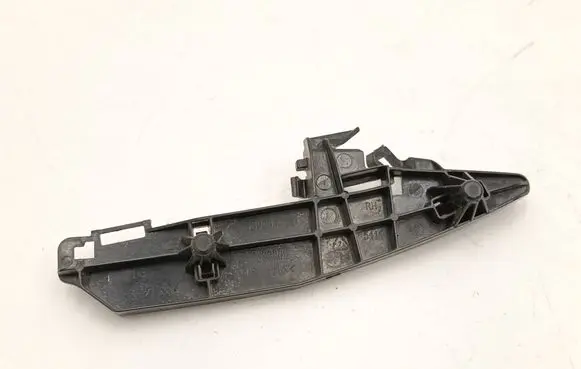 BMW X3 G01 Front bumper mounting bracket 7399982