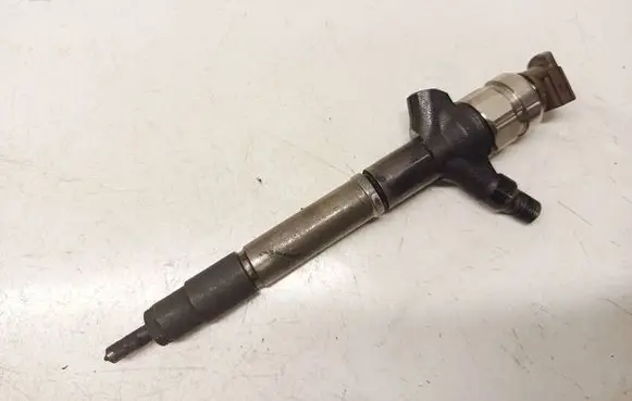 Toyota Avensis T250 Fuel injector 23670R0R30 236700R030