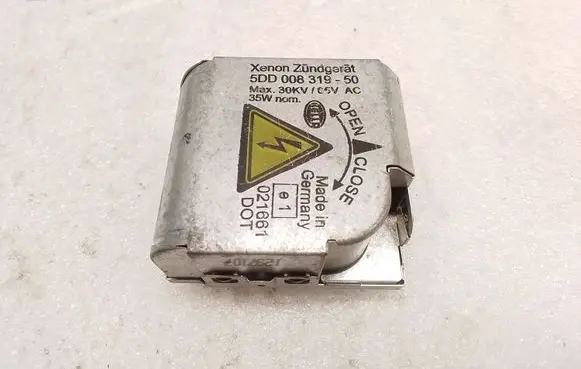 BMW X5 E53 Headlight ballast module Xenon 5DD00831950