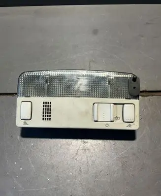 Volkswagen PASSAT B5.5 Front seat light 3B0947105C