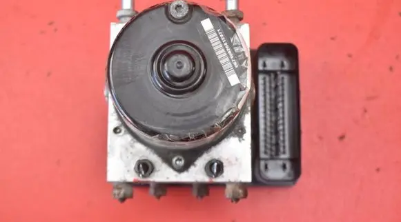 Suzuki Grand Vitara II ABS Pump 2102-0871