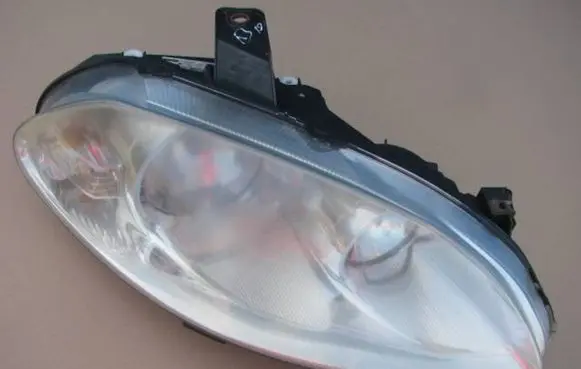 Fiat Croma Headlight/headlamp 518012650 27G7T2