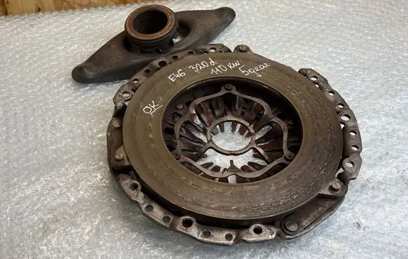 BMW 3 E46 Pressure plate 