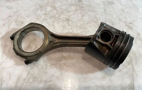 Audi A6 S6 C5 4B Piston with connecting rod 059J