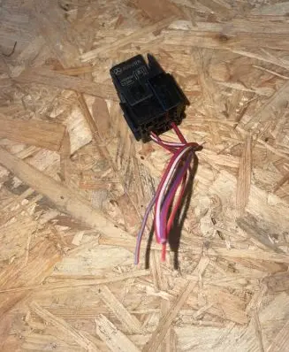 Mercedes-Benz E W211 Other relay 0025421219 A1301X43 M052831A