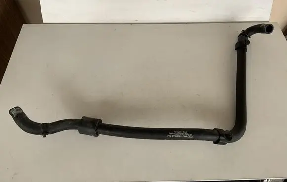 Audi Q7 4M Engine coolant pipe/hose 4M0145920AD