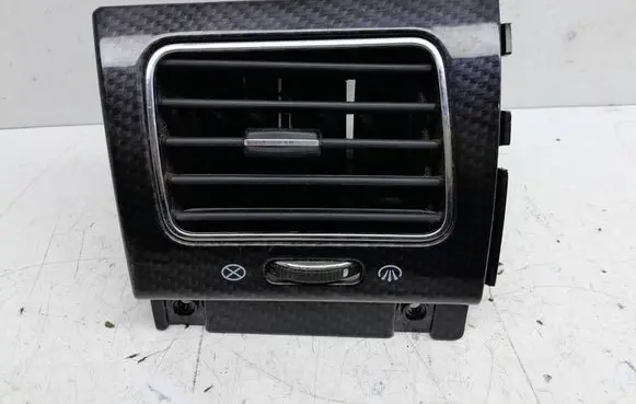 SsangYong Korando Dashboard side air vent grill/cover trim 6963A34001