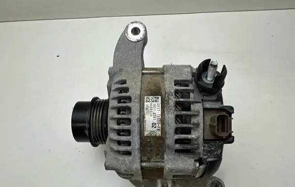 Ford Mustang VI Generator/alternator GR3T10300FB