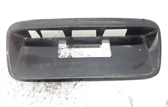Mitsubishi Lancer X Tailgate trim