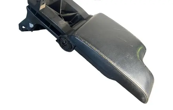 BMW 3 E46 Armrest 8213678 51168213678