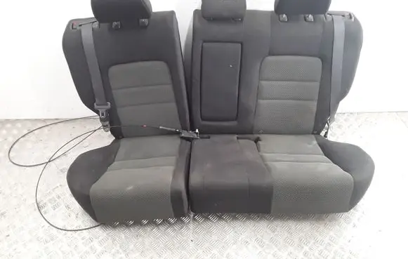 Rear seat