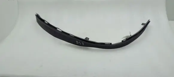 Front bumper lip