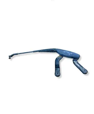 Mercedes-Benz E W211 Front wiper blade arm A2118200744