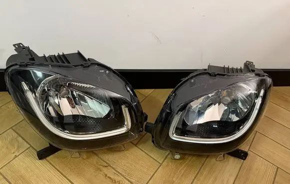 Smart ForTwo III C453 Headlight/headlamp A4539063501 A4539063601