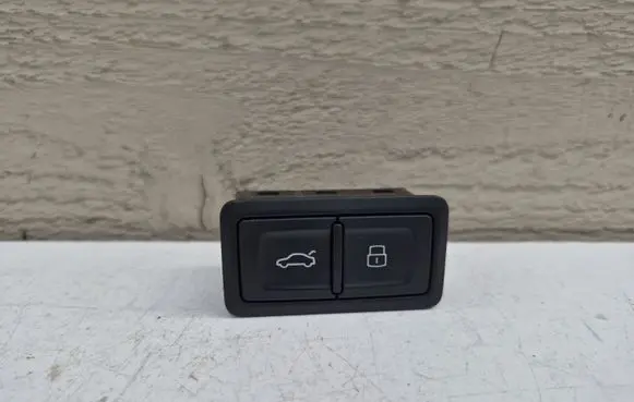 Audi A7 S7 4G Tailgate opening switch 4G0959831B