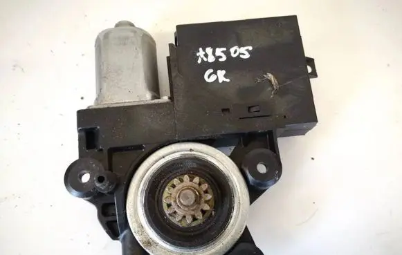 Volvo S40 Rear door window regulator motor 30739182ac