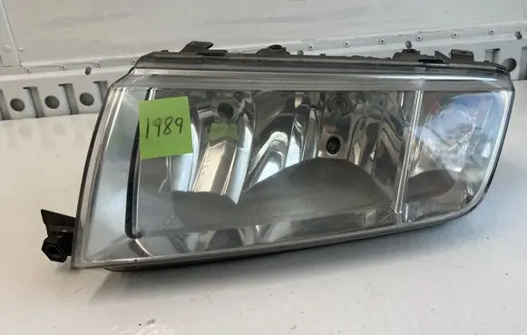 Skoda Fabia Mk1 (6Y) Headlight/headlamp