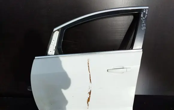 Opel Astra J Front door 