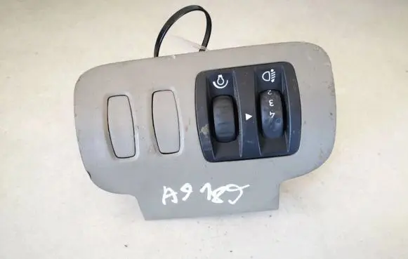 Renault Scenic II - Grand scenic II Headlight level height control switch 8200140984