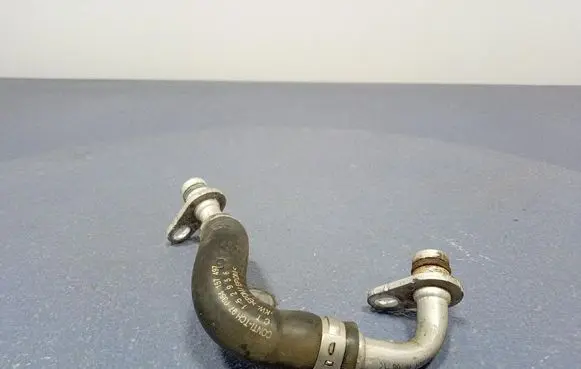Engine coolant pipe/hose
