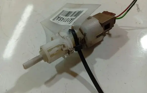 Brake pedal sensor switch