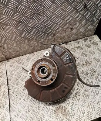 Volkswagen PASSAT B7 Front wheel hub spindle knuckle