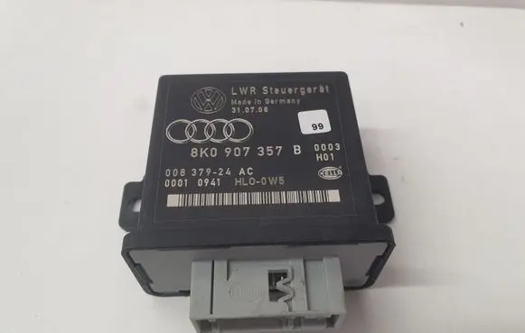 Audi A4 S4 B8 8K Light module LCM 8K0907357B