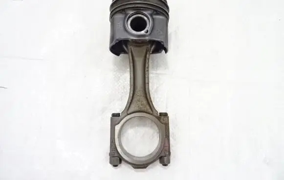 Peugeot Expert Piston with connecting rod 9812818680