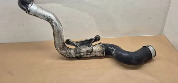 Intercooler hose/pipe