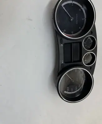 Peugeot 308 Speedometer (instrument cluster) 9664671480
